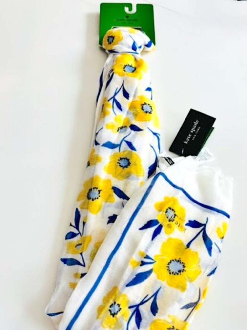 Kate Spade New York Women's Oblong Floral Lightweight Scarf Shawl NWT $98